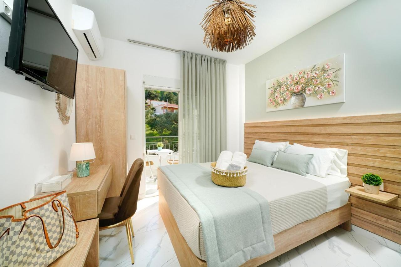 Blue Bay Hotel Скала-Потамиас Экстерьер фото