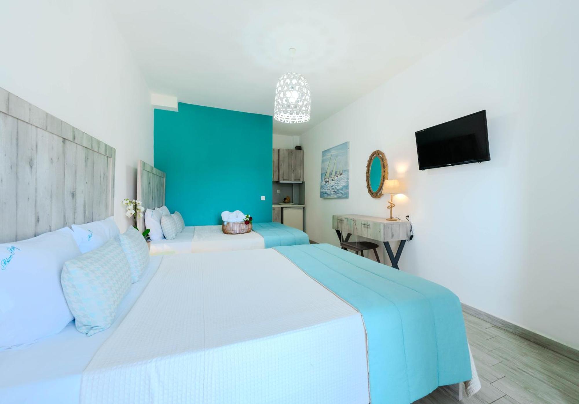 Blue Bay Hotel Скала-Потамиас Экстерьер фото